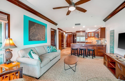 Wailua Condo | On Sale! 300 a night through January! Book Now! Luxury Resort on the Beach!