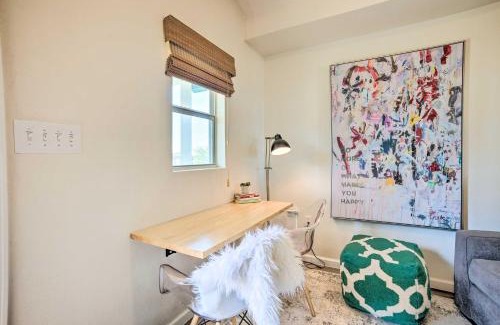 Willis House | On-Site Lake Conroe Access - Updated Cabin Rental