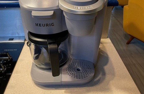 Lone Rock House | On the Banks of White River! Luxury Corporate/Family Retreat! Billiard/Theater