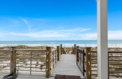 Fort Walton Beach - Destin House | On the Beach - Hot Tub - Gated Community Views