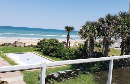 Rosemont House | On the Beach Retreat, Pool, Jacuzzi, “where memories are made that last forever”