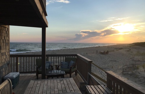 Smith Point Cottage | On The Beach - Smith Point In Madaket