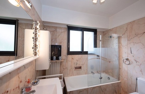 Juan-les-Pins Apartment | On the French Riviera, in the heart of Juan-Les-Pins and close to Antibes