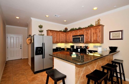Gruene Condo | On the Guadalupe! Stone’s Throw to Gruene Hall! Price drop alert!