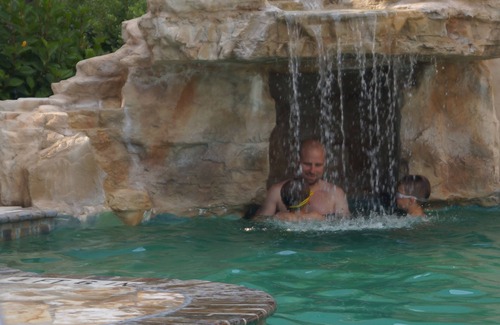 Gruene Condo | On the Guadalupe! Stone’s Throw to Gruene Hall! Price drop alert!