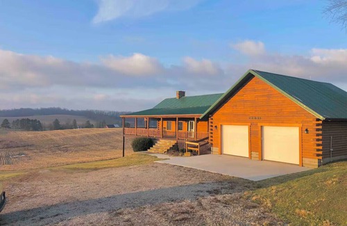 Bladensburg Cabin | On The Knob - Mohican Cabin Retreat