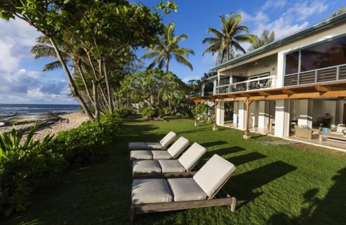 Haleiwa House | On the Ocean ~ Beautiful Home On Secluded Beach