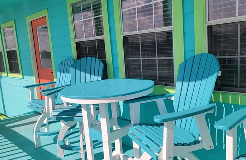 Matagorda House | On the river, Wifi, Lighted pier, Private Road, Beautiful sunsets!