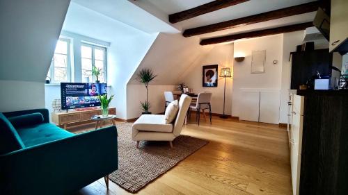 Coburg Apartment | One Apartment's⎢Neu+Zentral⎢Alberstplatz⎢Altbau