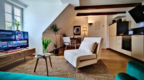 Coburg Apartment | One Apartment's⎢Neu+Zentral⎢Alberstplatz⎢Altbau