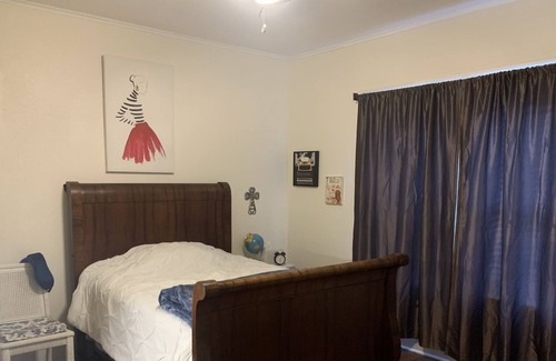 Batesville House | One Bedroom and One Shared Bathroom in Historic Downtown Batesville.
