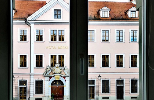 Altstadt Apartment | One Bedroom Apartment - Apartments at Whispering Arch