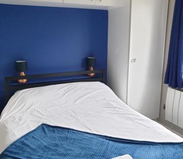 Erdington Apartment | One Bedroom Apartment hosted Be More Homely Serviced Accommodation & Apartments Birmingham With X1 King Beds Sleeps 4