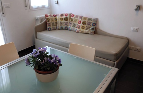 Marina Centro Apartment | One-bedroom apartment with balcony equipped with every comfort 300m from the beach in Rimini