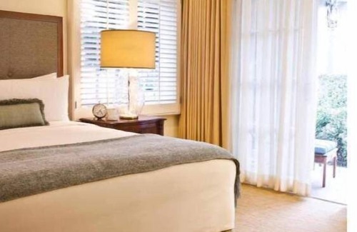 Aviara Villa | One Bedroom Residence with King Bed