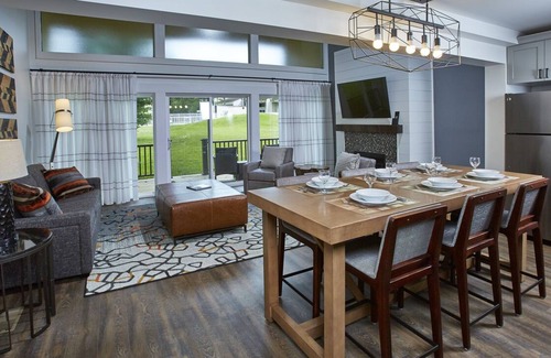 Lake Geneva Villa | One-bedroom Villa at Grand Geneva Resort & Spa