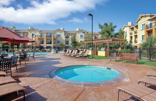 Napa Resort | One Bedroom - Vino Bello Resort in Napa Valley, LA ONDA FESTIVAL Weekend