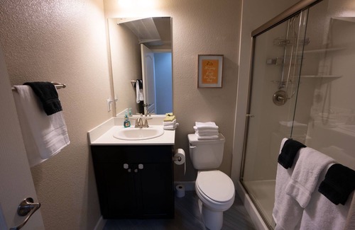 Reno House | One Bedroom with Yard in-law suite