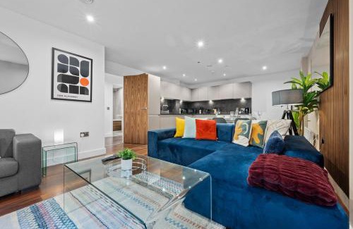 Manchester City Centre House | One Cambridge Residence by COQOON