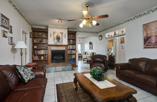 Hanceville House | One Mile from the Shrine of the Most Blessed Sacrament