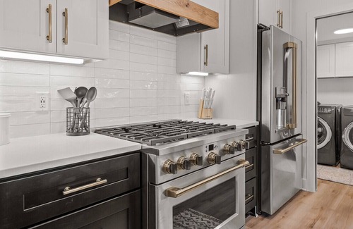 Blaine House | One-of-a-Kind Modern Farmhouse on Laddie Lake