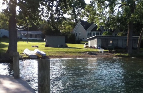 Union Springs Cottage | One of the most beautiful spots on east side of Cayuga Lake. New renovation.
