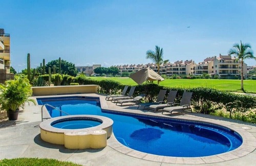Campo de Golf Fonatur Condo | One- or Two-Bedrooms With Ocean Views. Across From the Beach.
