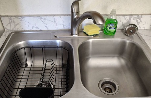 Billings House | One or Two bed kitchenette rooms