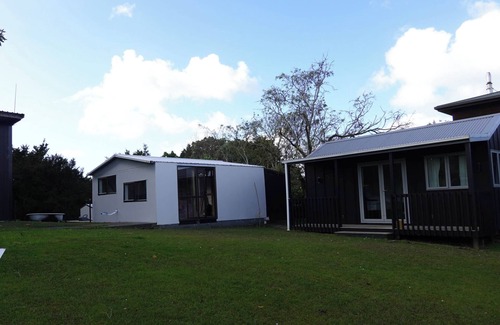 Tawharanui House | One Pigeon Takatu, Tāwharanui Peninsula