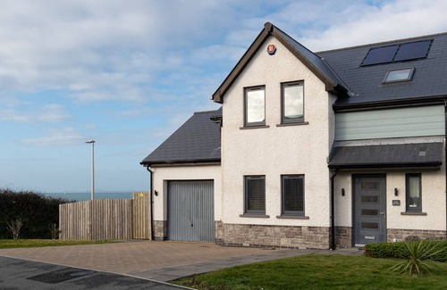 Little Haven Cottage | ONE SAND BANKS, family friendly, with a garden in Broad Haven