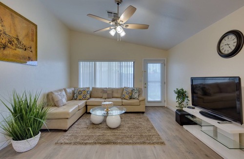 Blue Diamond Ranch House | One story Vegas Cozy Home