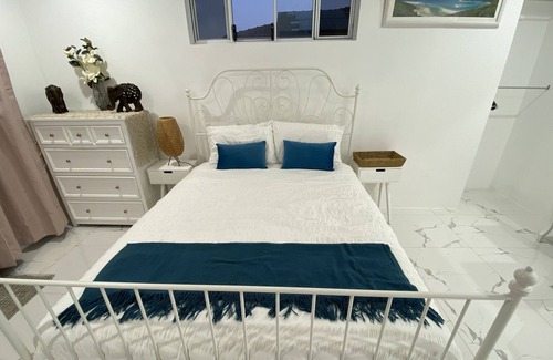 Safety Bay Apartment | One Street from the Beach