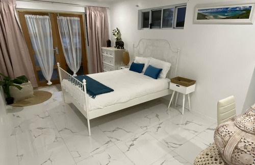 Safety Bay Apartment | One Street from the Beach