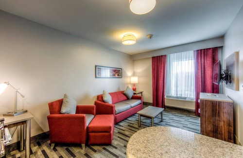 Columbus Apartment | Only 1 Mile from The Ohio State University! | Heated Indoor Pool + Fitness Center