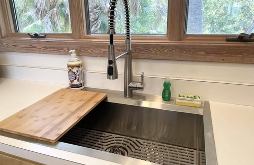 Treasure Beach Village House | ONLY 50 steps to the beach! FREE Beach cart, Chairs,bikes,kayak,paddle board