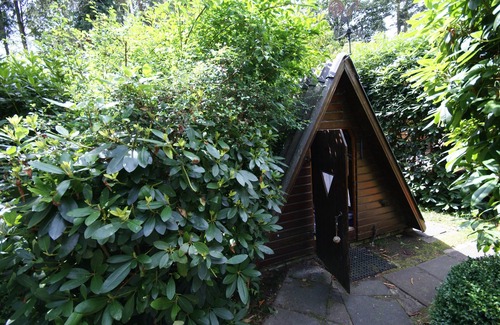 Conneforde House | * Only roof house * lovingly furnished
