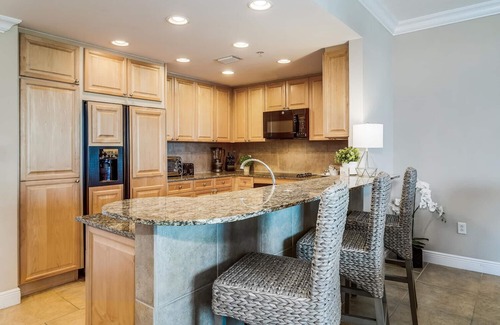 Pensacola Beach Condo | ❗️Open Oct 18-25 discounted🌴 Portofino RESORT 🌴Hear OCEAN WAVES from balcony