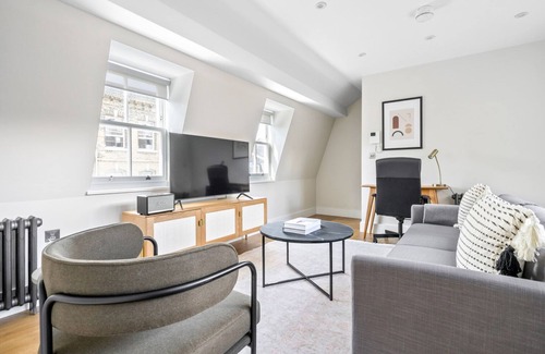 Bishop's Apartment | Open plan Waterloo, 2BR, New build, terrace, by Blueground
