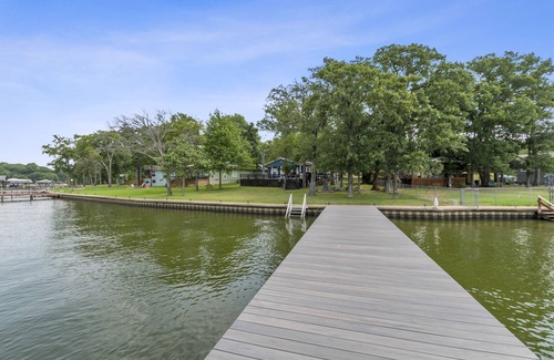 Carolyn Estates House | Open Water~Sunsets~Swimming~Standing Work Station with High Speed Internet~Lake