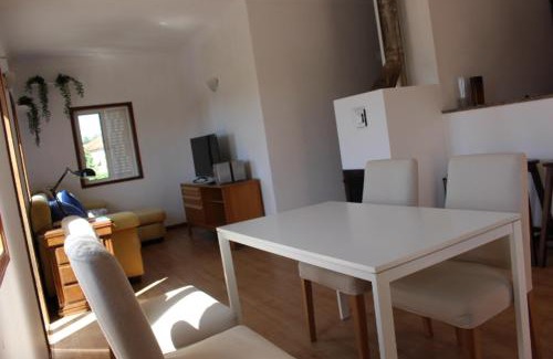 Lousada House | Oporto- Lousada- Casa da Prêsa