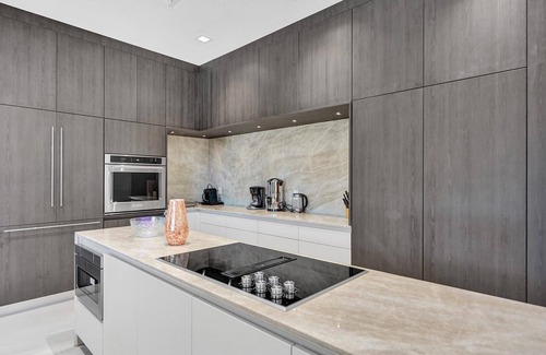 South Lake Villa | Opulence On The Bay ~ w/Heated Pool/Hot Tub/Near Beach 🏖️