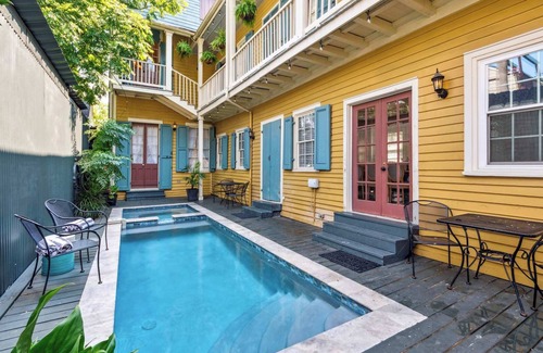 Faubourg Marigny Villa | Opulent Historic Mansion w Heated Pool 6br|5.5ba