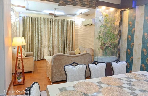 Pashim Vihar Apartment | Opulent Home-3 BHK @ Paschim Vihar
