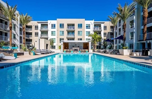 Irvine Business Complex Apartment | Orange County, Gated 1BR w/Full Kitchen & In unit Laundry
