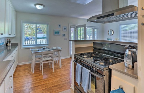 Laguna Beach Apartment | Orange County Gem: Walk to Crescent Bay Beach