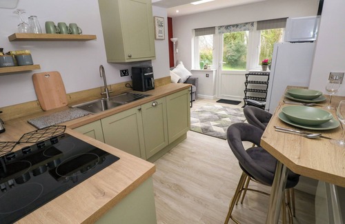 Pembroke Cottage | Orchard View