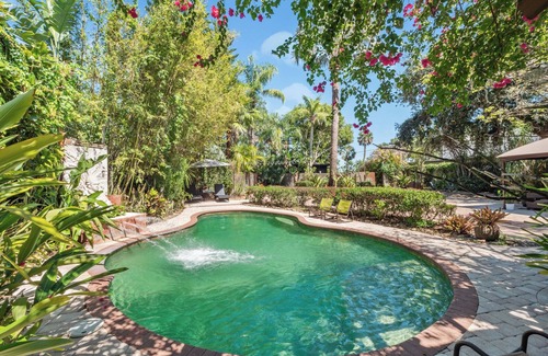 Northwest Orlando Apartment | Orchid Suite at Bliss House