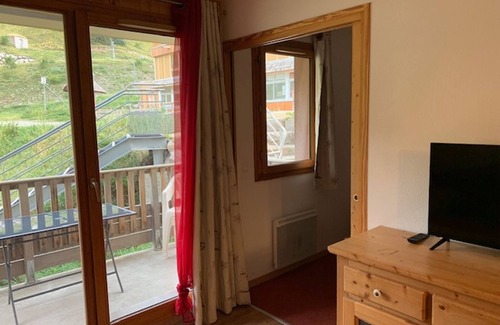 Orcieres-Merlette Apartment | Orcières Merlette: 2-room Apartment, Parking, Pool, WiFi