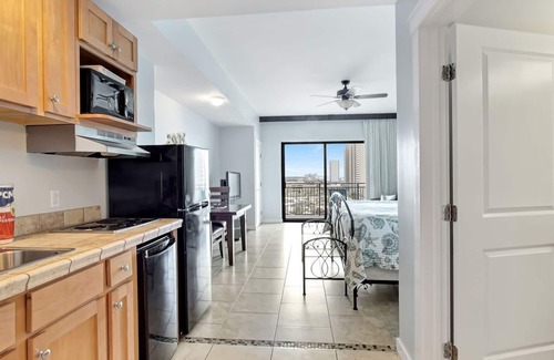 Panama City Beach Condo | Origin 933 | "Sweet Blue" Gulf-View Studio + Free Fun!