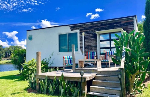 Northwest Orlando House | Orlando Venice- A Lakefront Tiny House